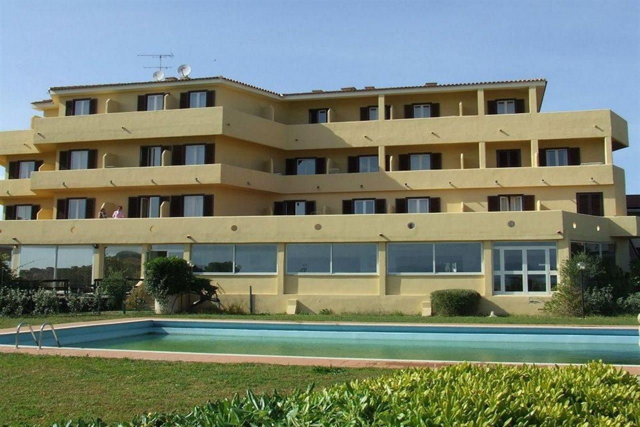 Hotel Castello Golfo Aranci Ngoại thất bức ảnh